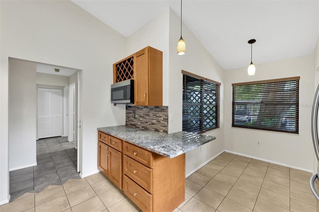 5015 BARRINGTON CIRCLE # 201, SARASOTA, FL 34234 — zdjęcie 5