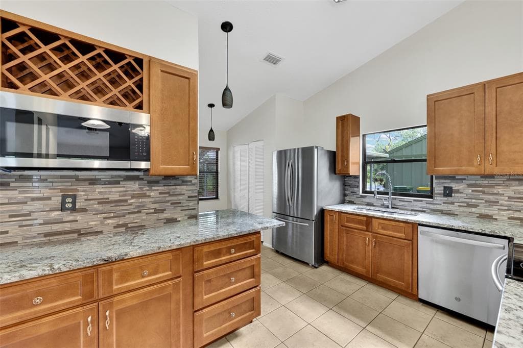 5015 BARRINGTON CIRCLE # 201, SARASOTA, FL 34234 — zdjęcie 4