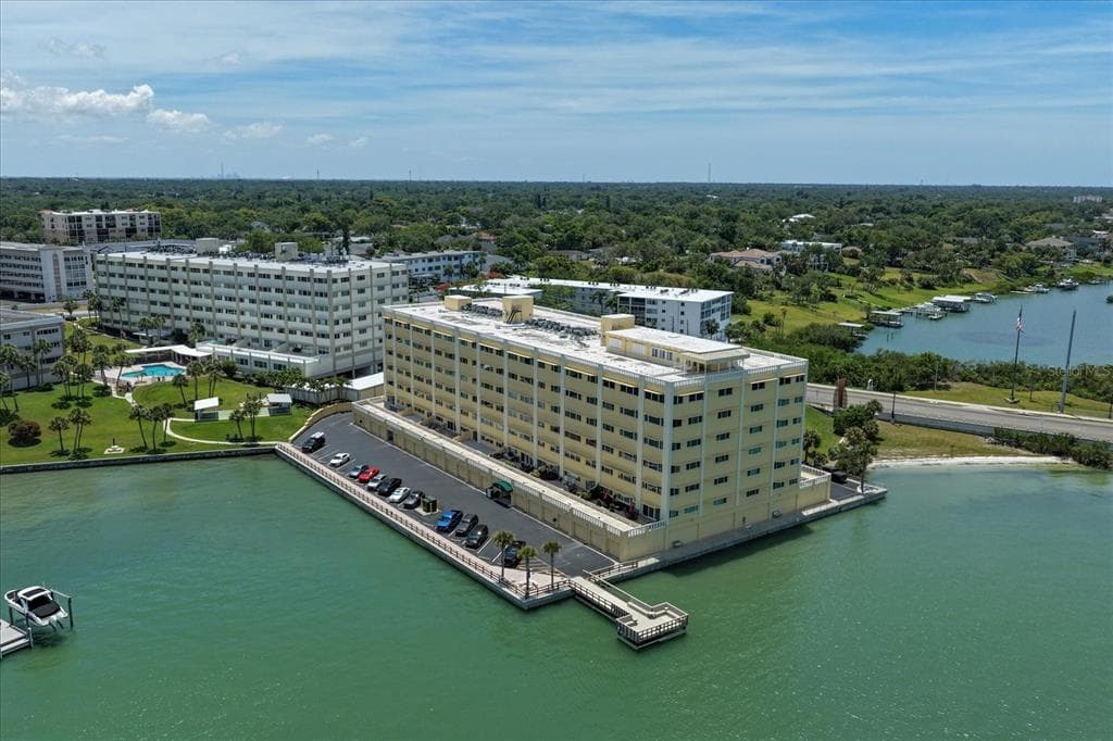 100 BLUFF VIEW DRIVE # 506C, BELLEAIR BLUFFS, FL 33770 — zdjęcie 2