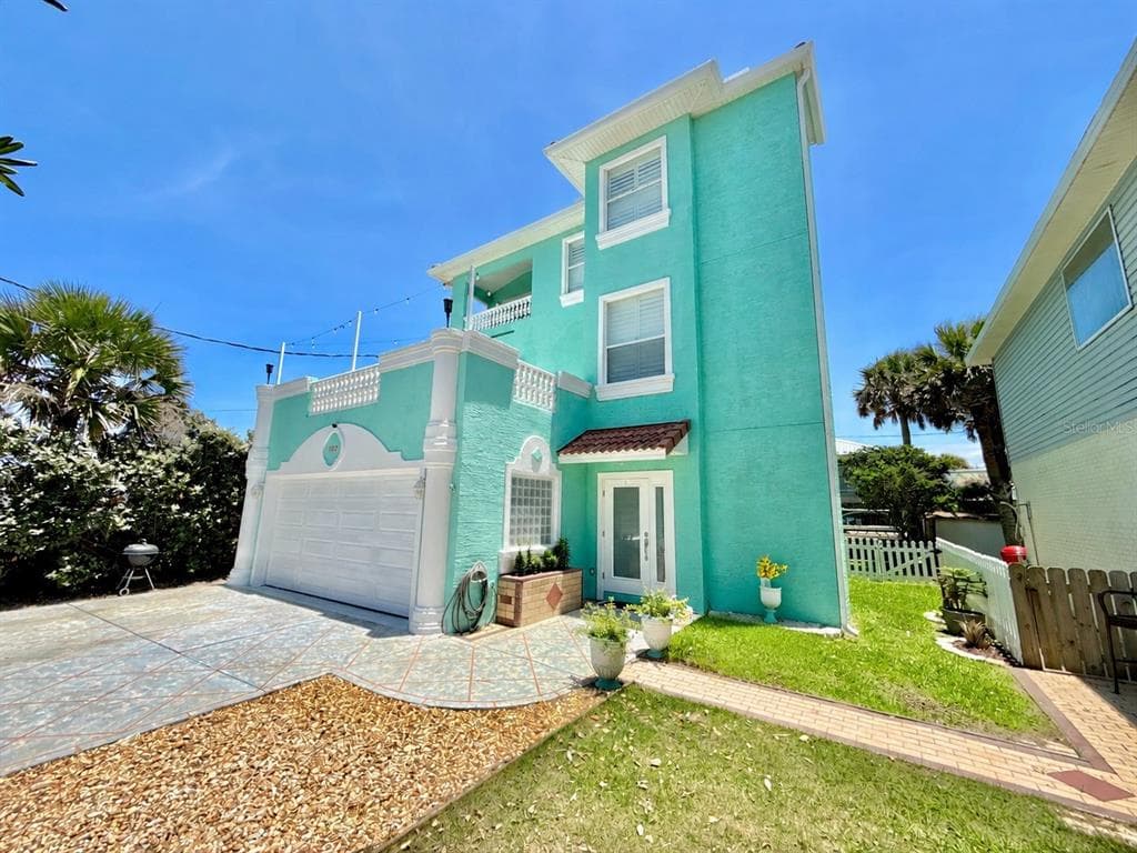 107 6TH STREET N, FLAGLER BEACH, FL 32136