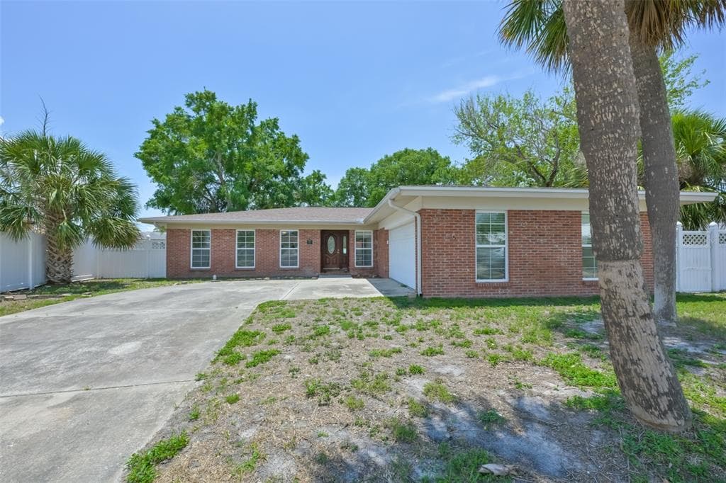 8410 LAVA PLACE, TAMPA, FL 33615 — zdjęcie 4