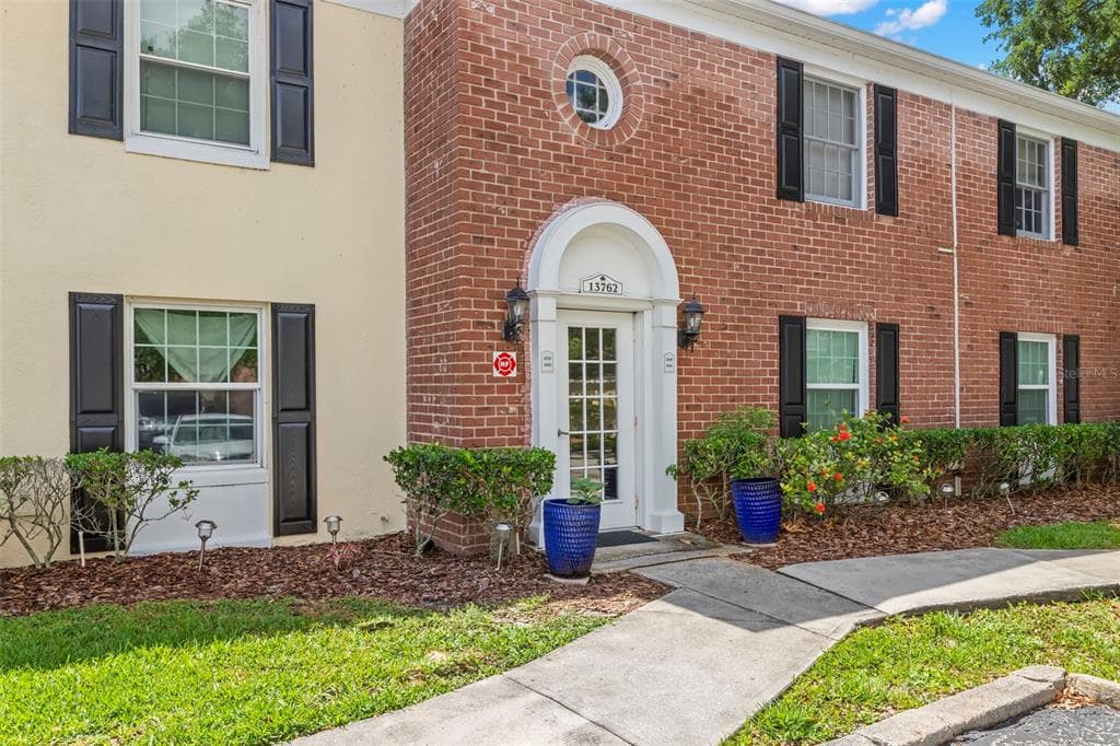 13762 ORANGE SUNSET DRIVE # 102, TAMPA, FL 33618 — zdjęcie 2