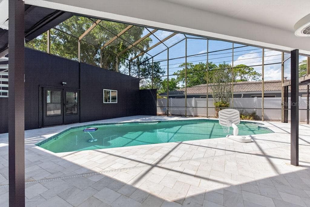 1461 87TH AVENUE N, ST PETERSBURG, FL 33702 — zdjęcie 2
