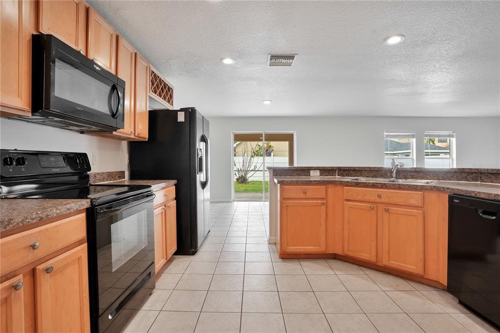 12012 CITRUS LEAF DRIVE, GIBSONTON, FL 33534 — zdjęcie 4