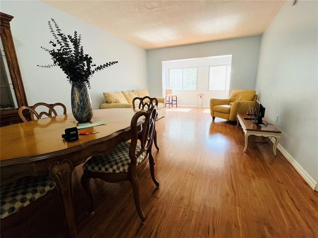 8651 10TH STREET N # 210, ST PETERSBURG, FL 33702 — zdjęcie 4