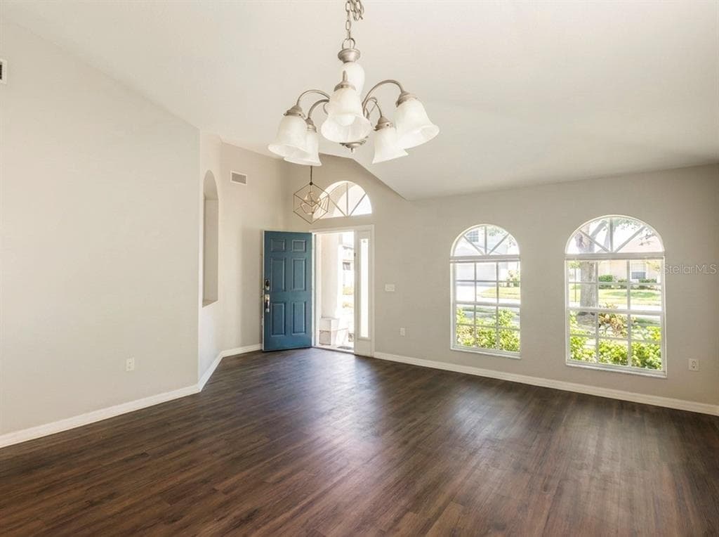 210 SMOKEY HILL AVENUE, RUSKIN, FL 33570 — zdjęcie 3