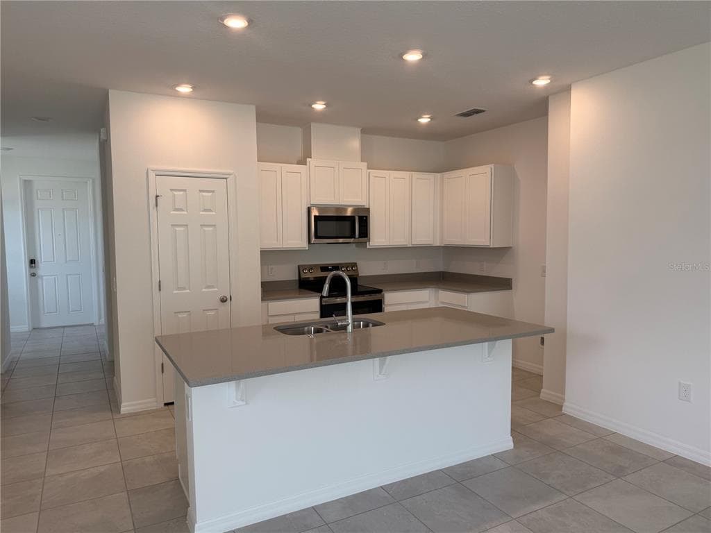 702 GINGER DRIVE, HAINES CITY, FL 33844 — zdjęcie 2