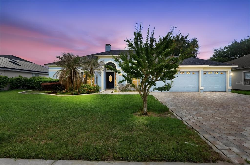 120 BLUE STONE CIRCLE, WINTER GARDEN, FL 34787