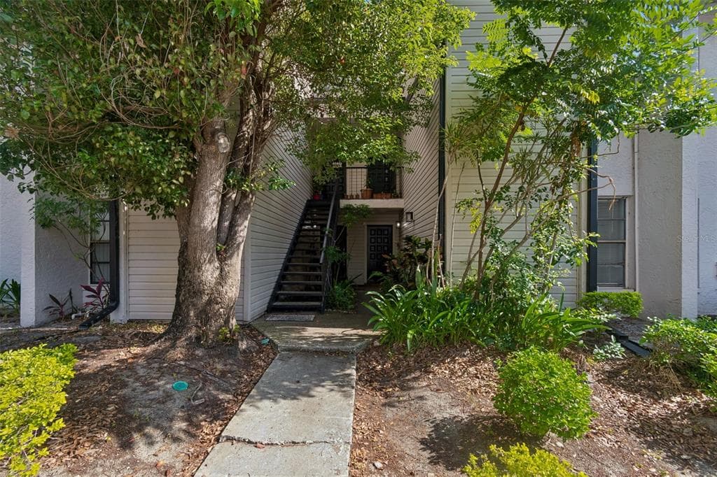 4745 PURITAN CIRCLE # 4745, TAMPA, FL 33617 — zdjęcie 2