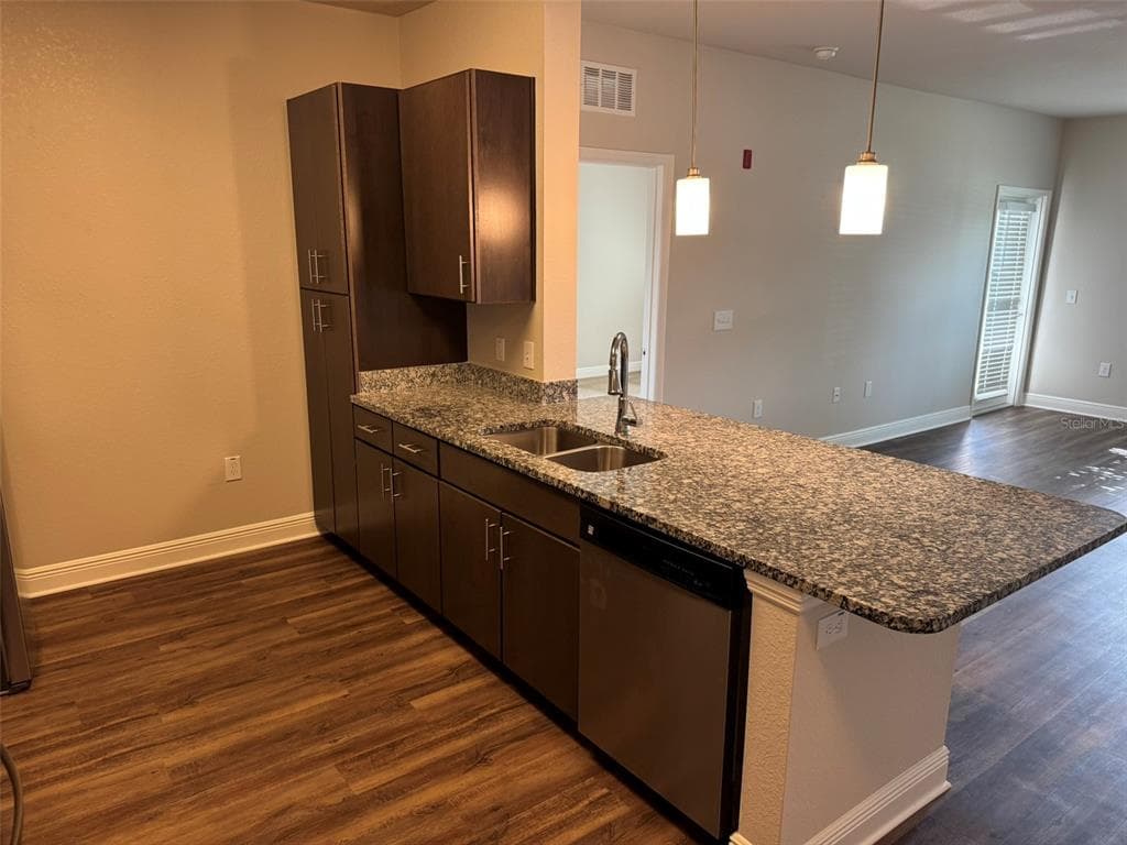2460 ANN ROU ROAD # 606, TAVARES, FL 32778 — zdjęcie 4
