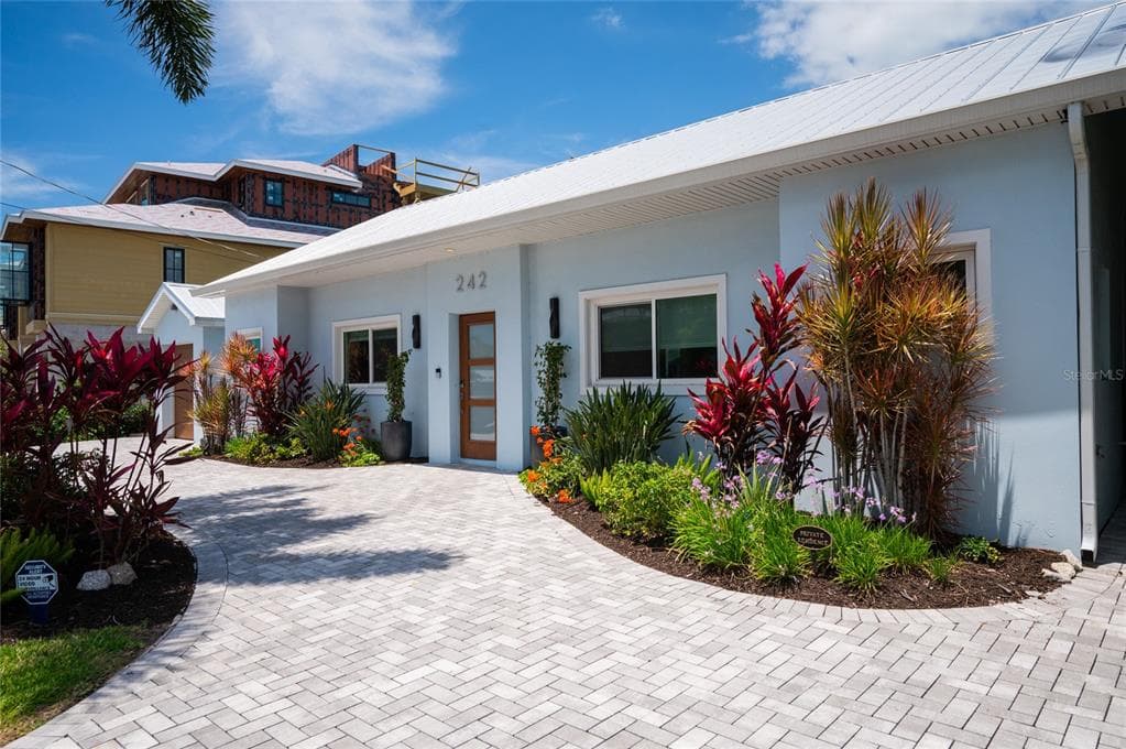 242 GLADIOLUS STREET, ANNA MARIA, FL 34216 — zdjęcie 3