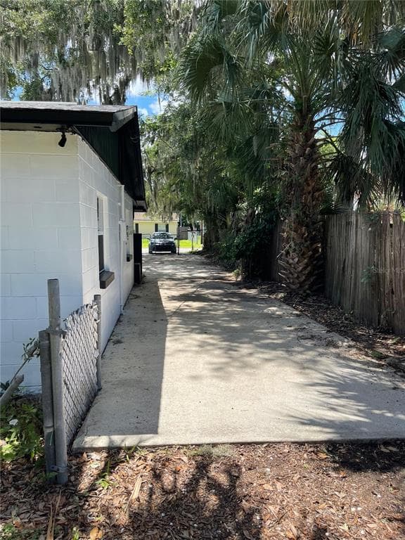 1139 WOODSIDE DRIVE, DAYTONA BEACH, FL 32117 — zdjęcie 4