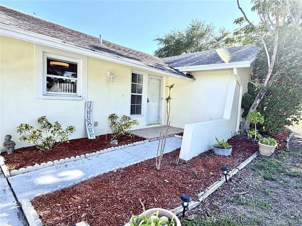 8212 101ST COURT, SEMINOLE, FL 33777 — zdjęcie 2