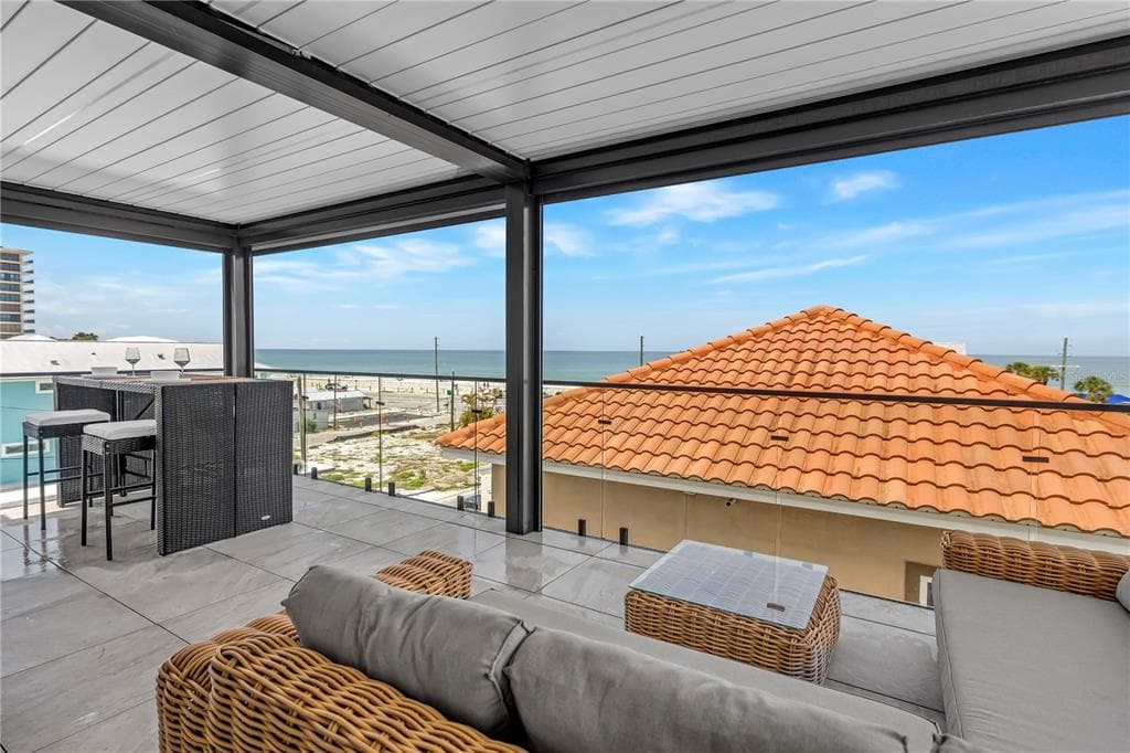30 80TH AVENUE, TREASURE ISLAND, FL 33706 — zdjęcie 2