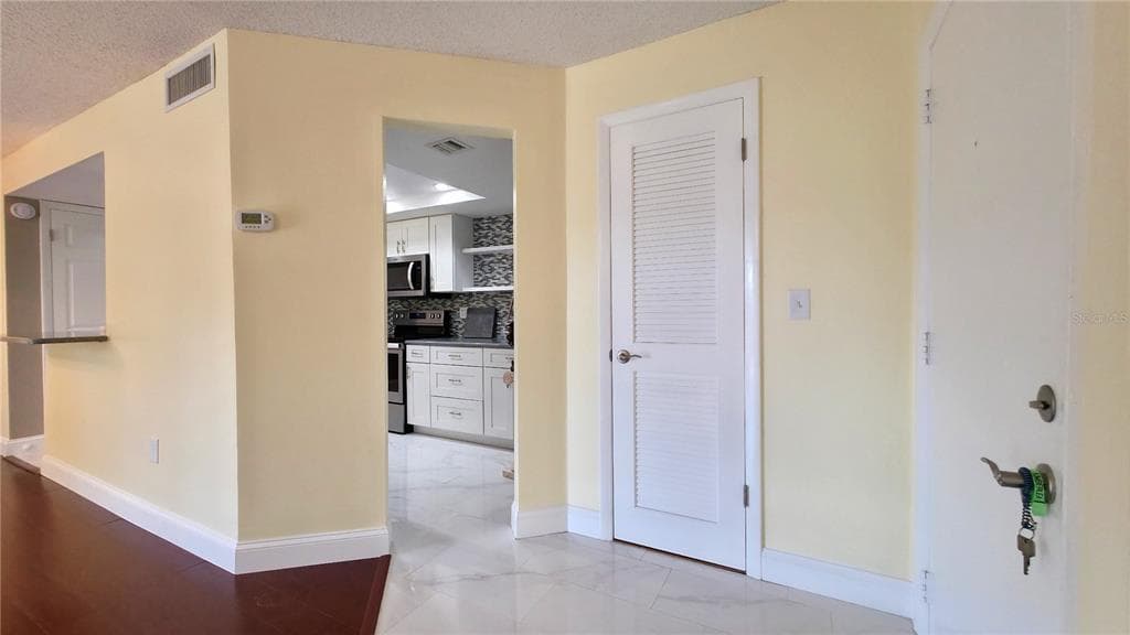 2025 SYLVESTER ROAD # N109, LAKELAND, FL 33803 — zdjęcie 4