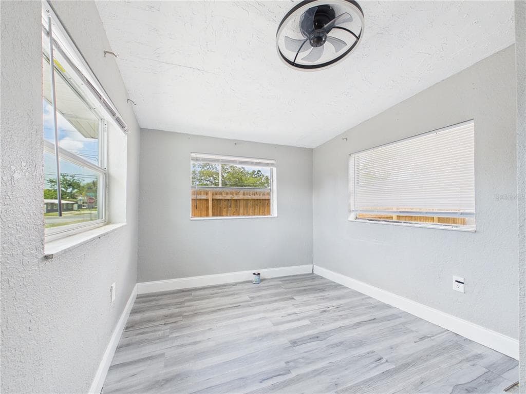 605 S DISSTON AVENUE, TARPON SPRINGS, FL 34689 — zdjęcie 4