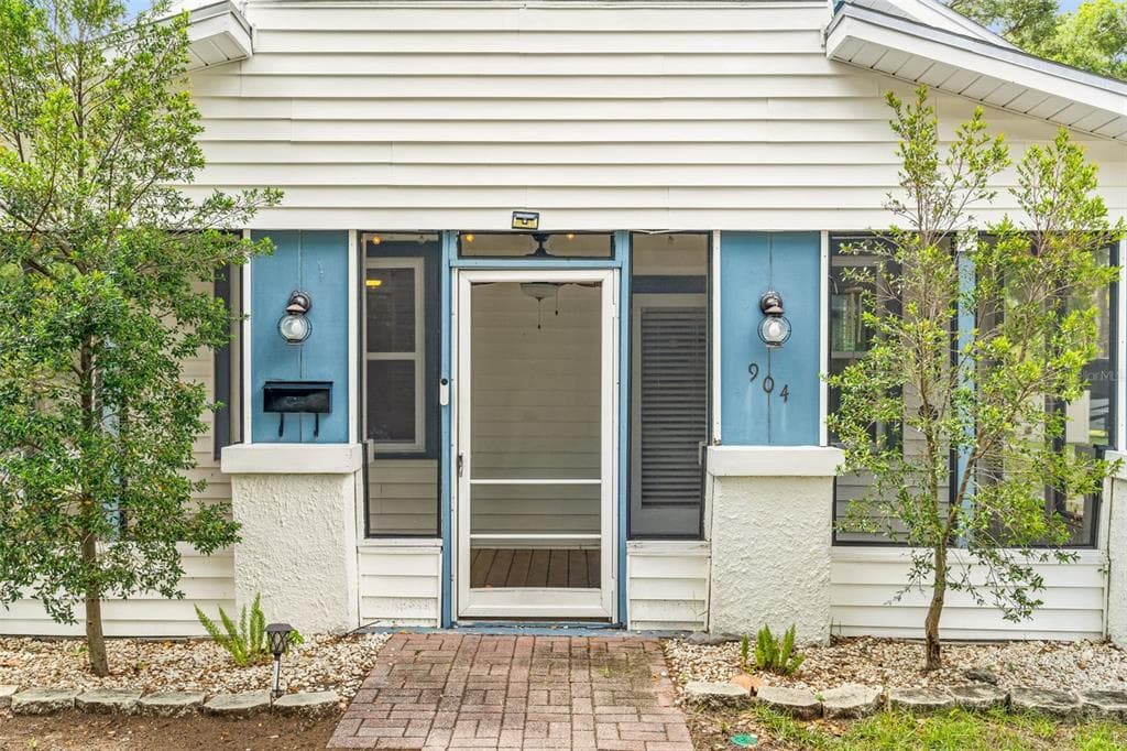 904 W HENRY AVENUE, TAMPA, FL 33604 — zdjęcie 3