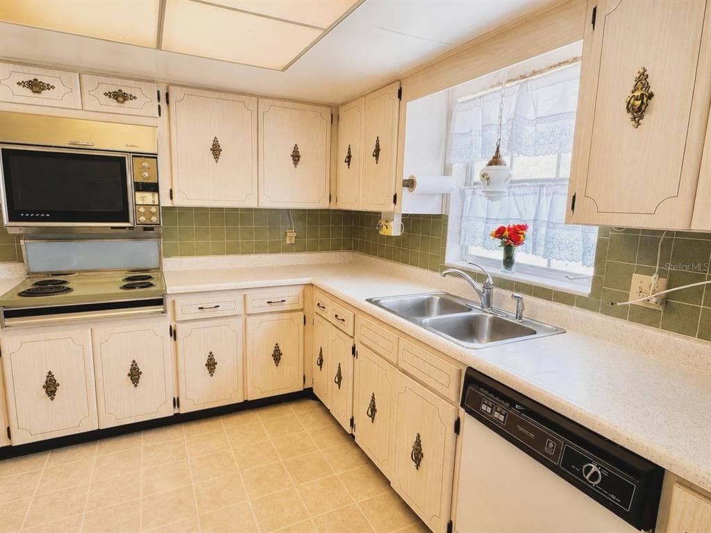 1656 S LAKE AVENUE # 4, CLEARWATER, FL 33756 — zdjęcie 3