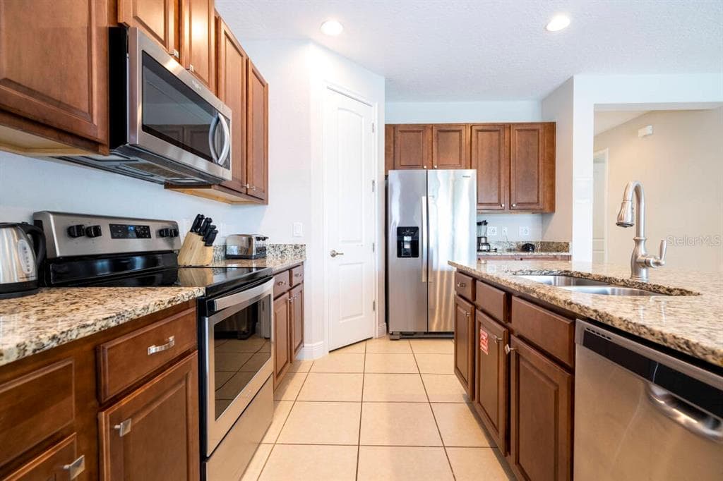 7479 MARKER AVENUE, KISSIMMEE, FL 34747 — zdjęcie 4