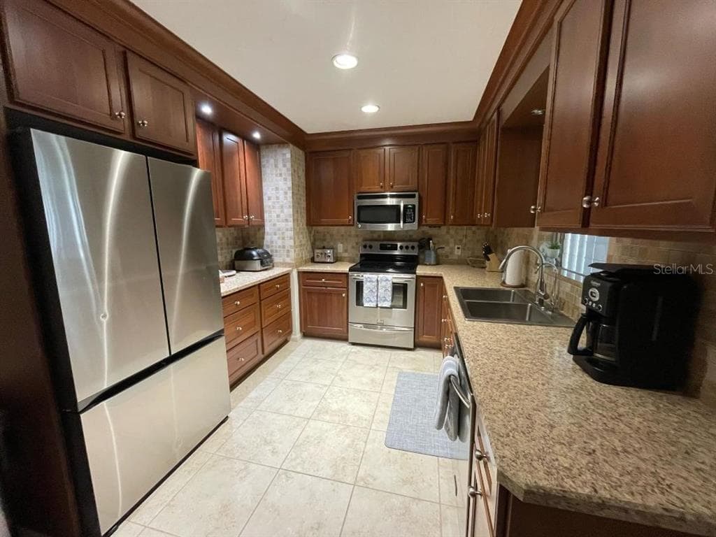 6015 CARLTON AVENUE, SARASOTA, FL 34231 — zdjęcie 3