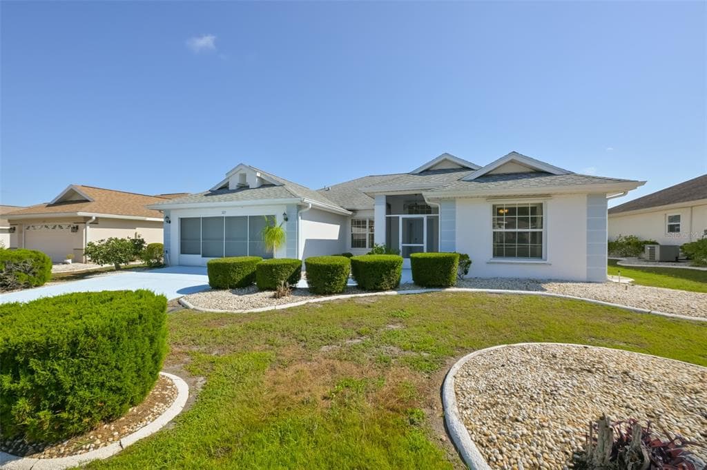 323 CALOOSA PALMS COURT, SUN CITY CENTER, FL 33573 — zdjęcie 2
