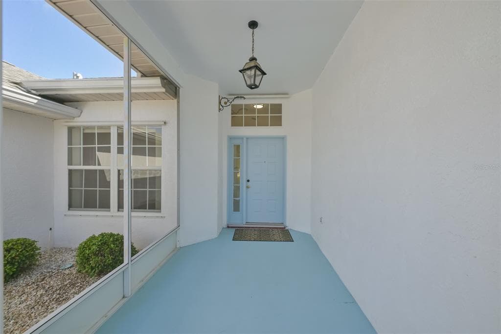 323 CALOOSA PALMS COURT, SUN CITY CENTER, FL 33573 — zdjęcie 4