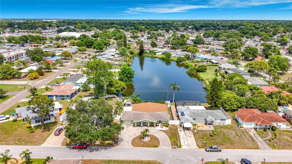 5163 60TH WAY N, KENNETH CITY, FL 33709 — zdjęcie 4