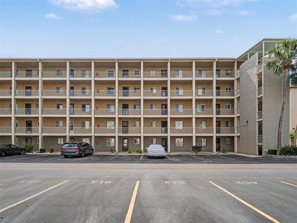 3801 LAKE BAYSHORE DRIVE # H413, BRADENTON, FL 34205