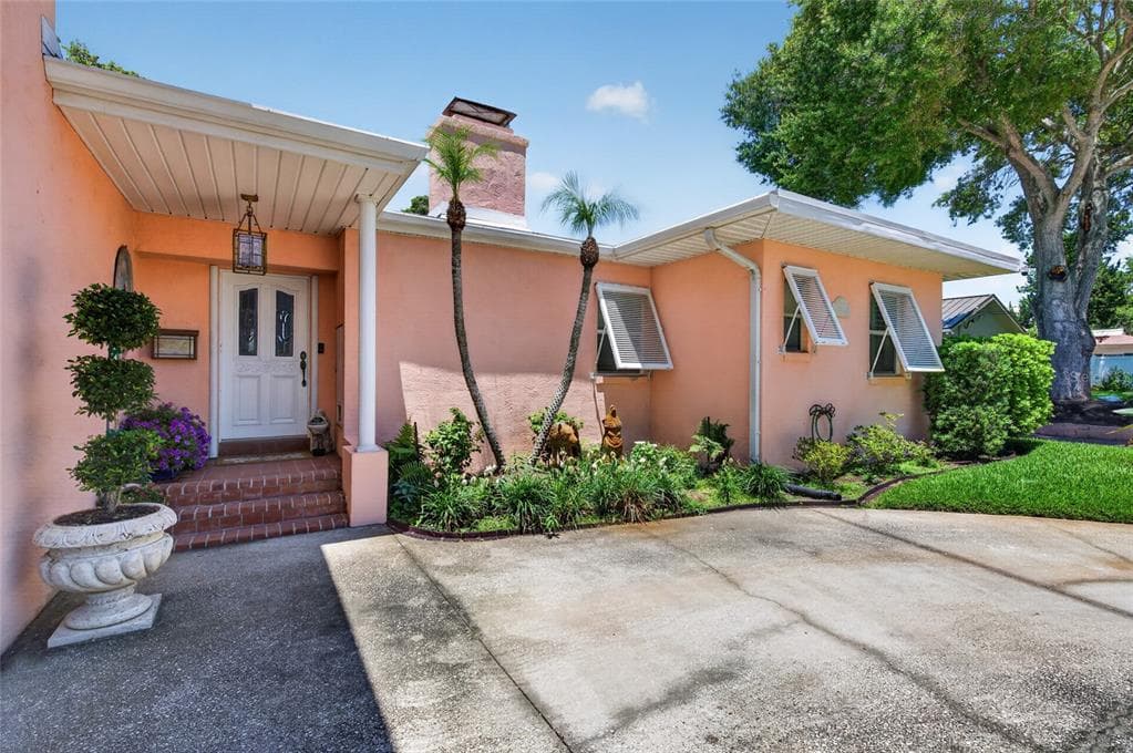 1209 N HALIFAX AVENUE, DAYTONA BEACH, FL 32118 — zdjęcie 2