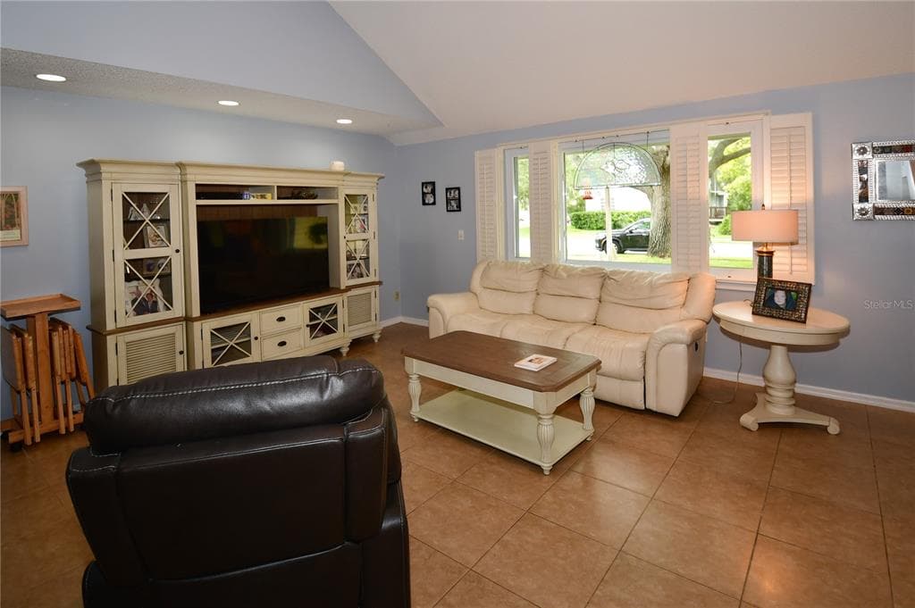 7519 HARBOR VIEW WAY, SEMINOLE, FL 33776 — zdjęcie 4