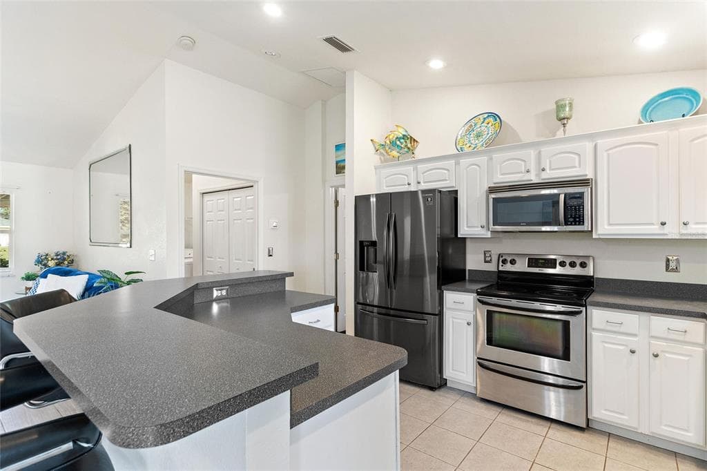 6225 AMARYLLIS DRIVE, INDIAN LAKE ESTATES, FL 33855 — zdjęcie 3