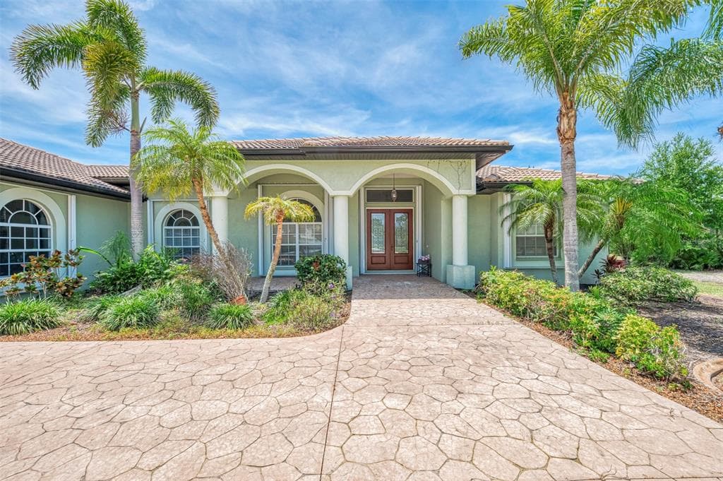 900 PARK PLACE DRIVE, ENGLEWOOD, FL 34223