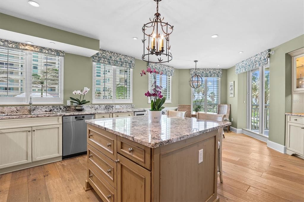 1170 GULF BOULEVARD # 201, CLEARWATER BEACH, FL 33767 — zdjęcie 5