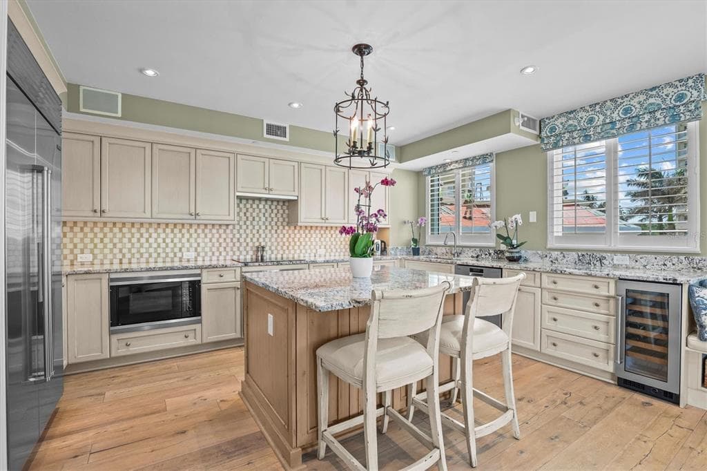 1170 GULF BOULEVARD # 201, CLEARWATER BEACH, FL 33767 — zdjęcie 4