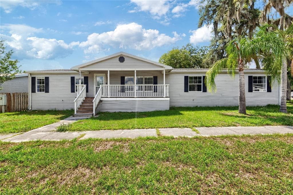 3518 KIAH DRIVE, WESLEY CHAPEL, FL 33543