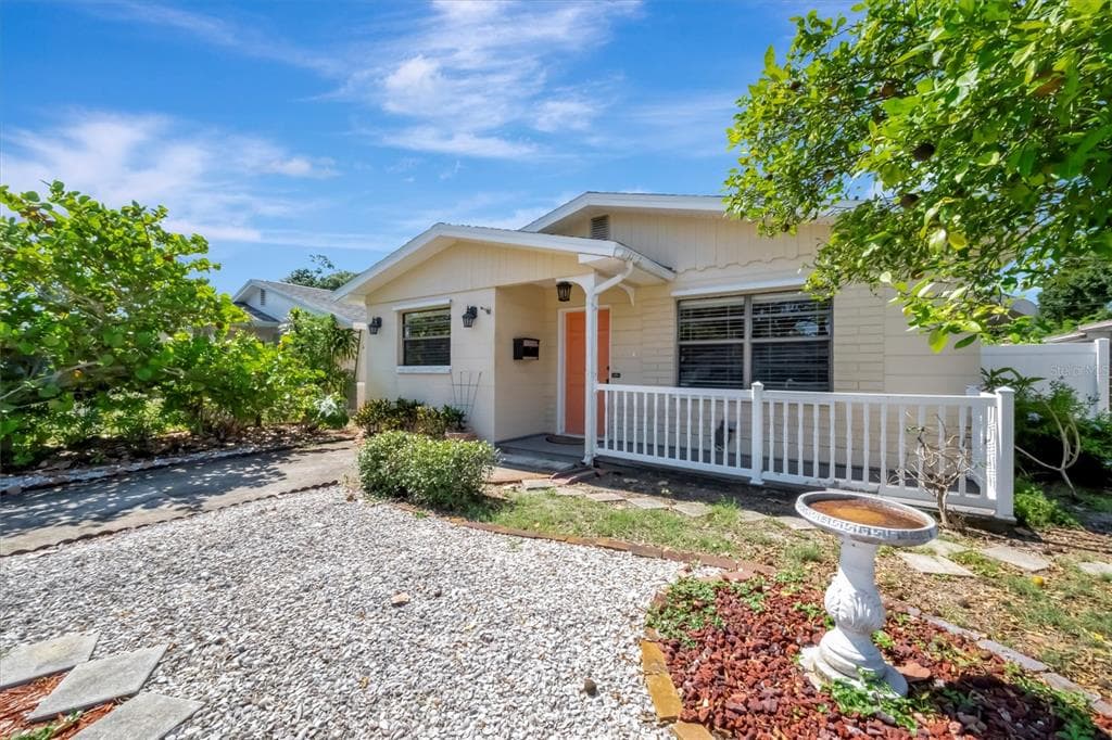 5630 13TH AVENUE N, ST PETERSBURG, FL 33710 — zdjęcie 5