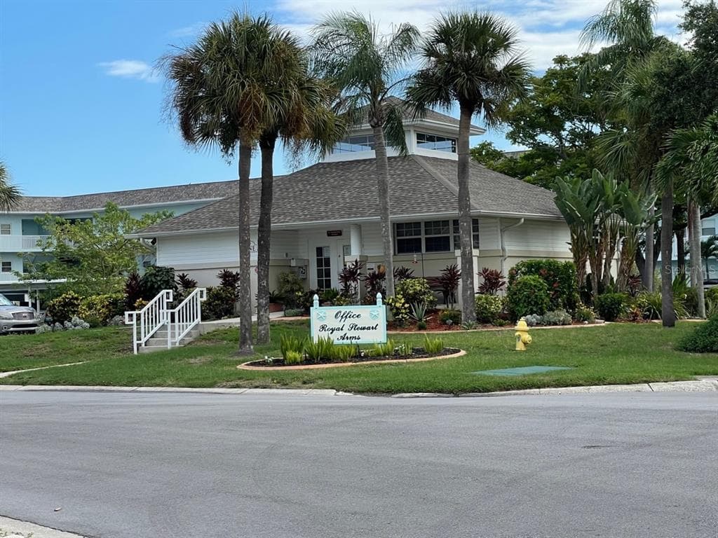 9 FORBES PLACE # 405, DUNEDIN, FL 34698