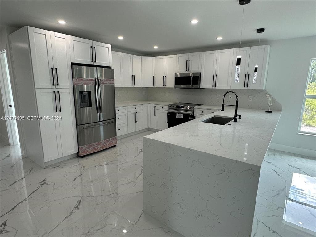 1125 MILWAUKEE BOULEVARD, LEHIGH ACRES, FL 33974 — zdjęcie 3