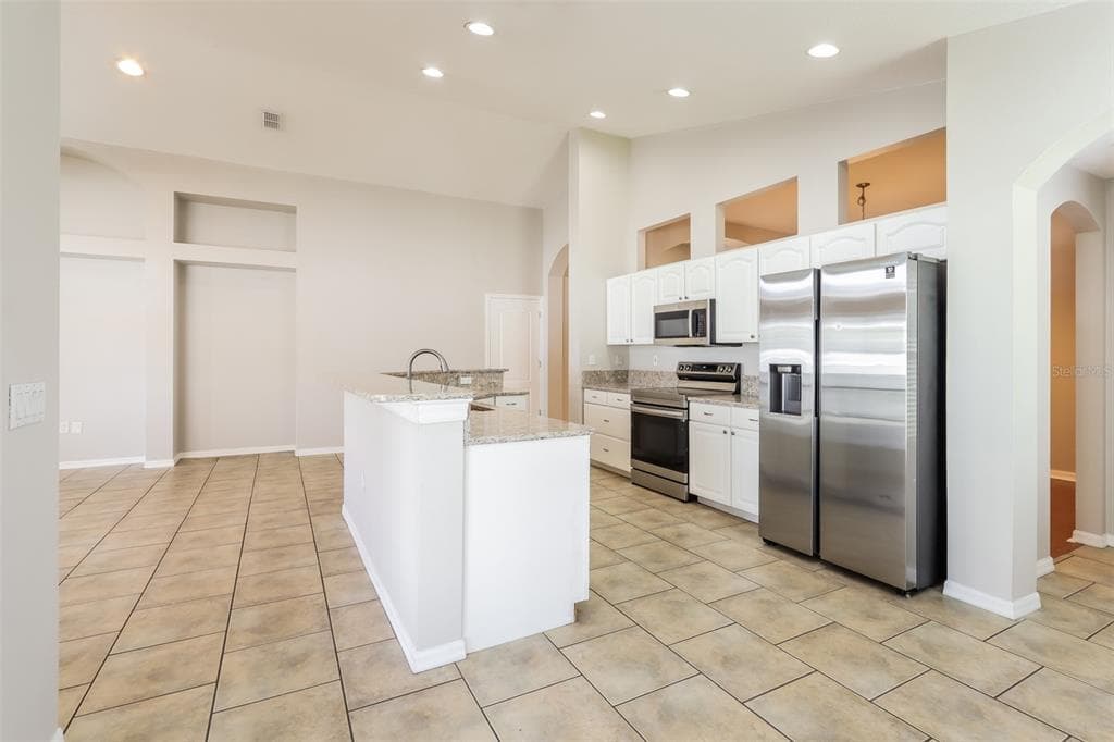 23211 BAYOU GROVE STREET, LAND O LAKES, FL 34639 — zdjęcie 3