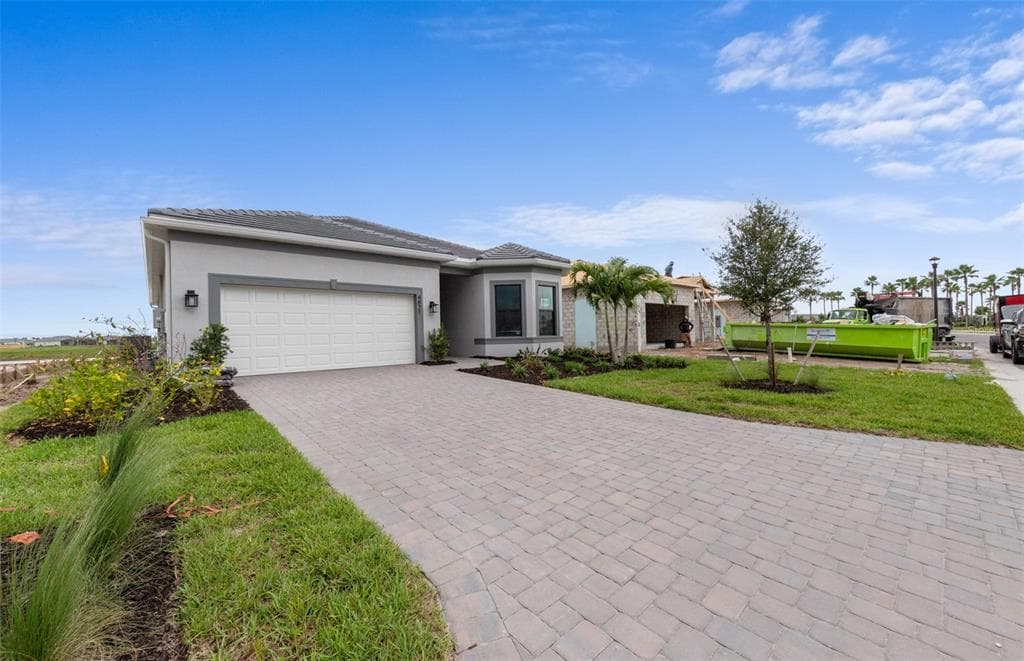 4821 LONG POINT RUN, LAKEWOOD RANCH, FL 34211
