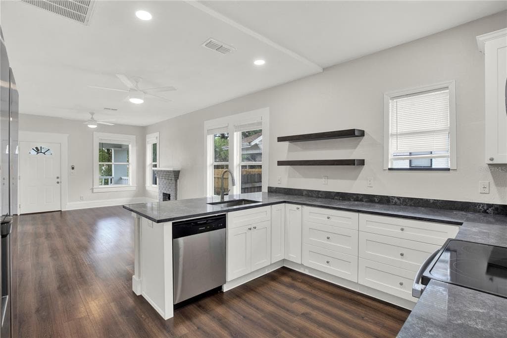 112 E EMILY STREET, TAMPA, FL 33603 — zdjęcie 5