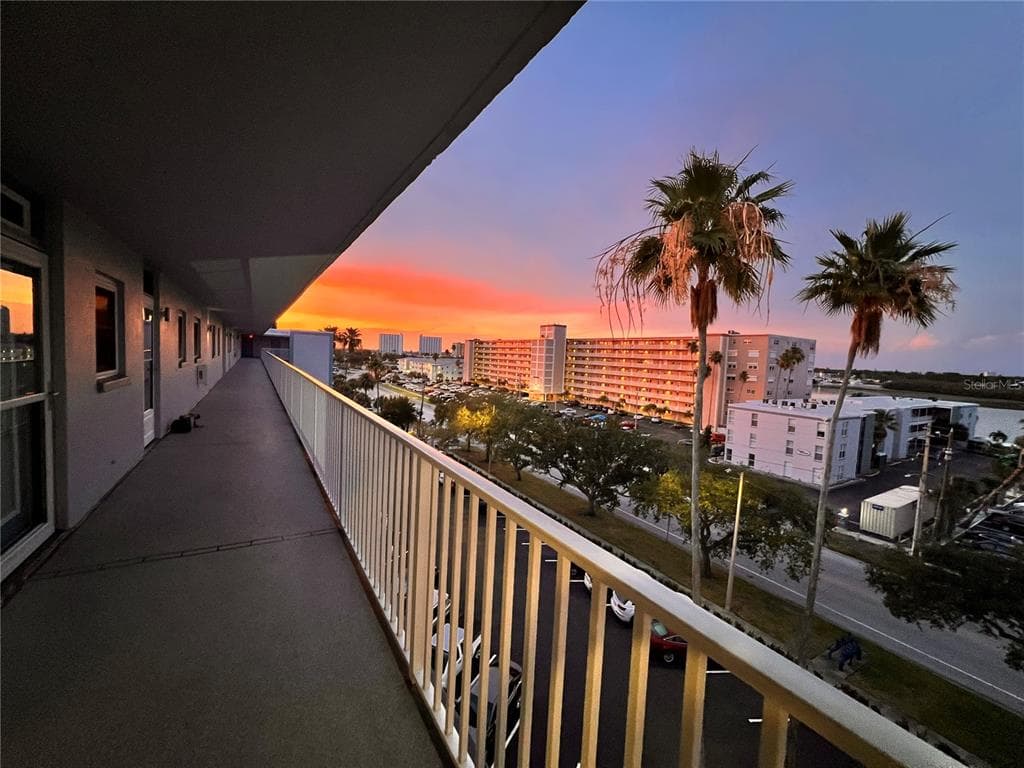 1868 SHORE DRIVE S # 607, SOUTH PASADENA, FL 33707 — zdjęcie 5