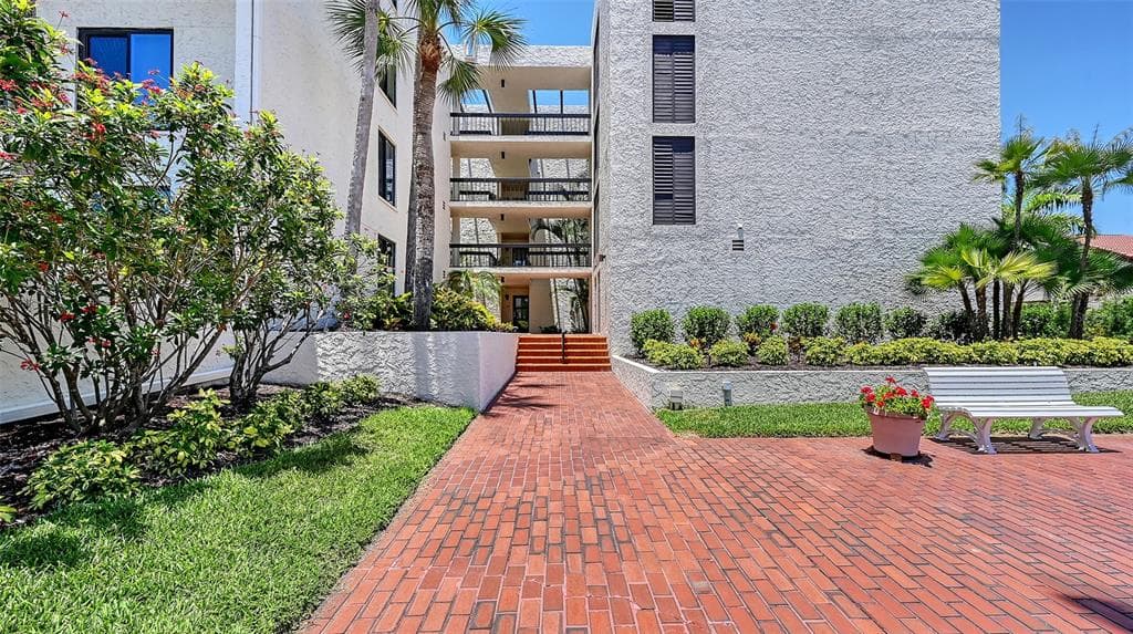 1965 GULF OF MEXICO DRIVE # G5-103, LONGBOAT KEY, FL 34228 — zdjęcie 2