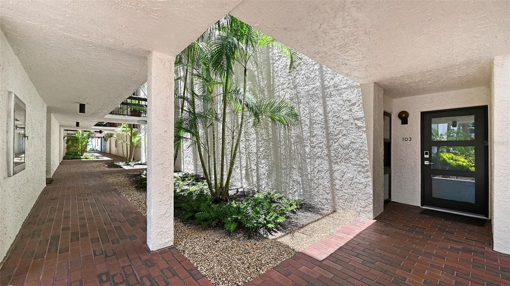 1965 GULF OF MEXICO DRIVE # G5-103, LONGBOAT KEY, FL 34228 — zdjęcie 3