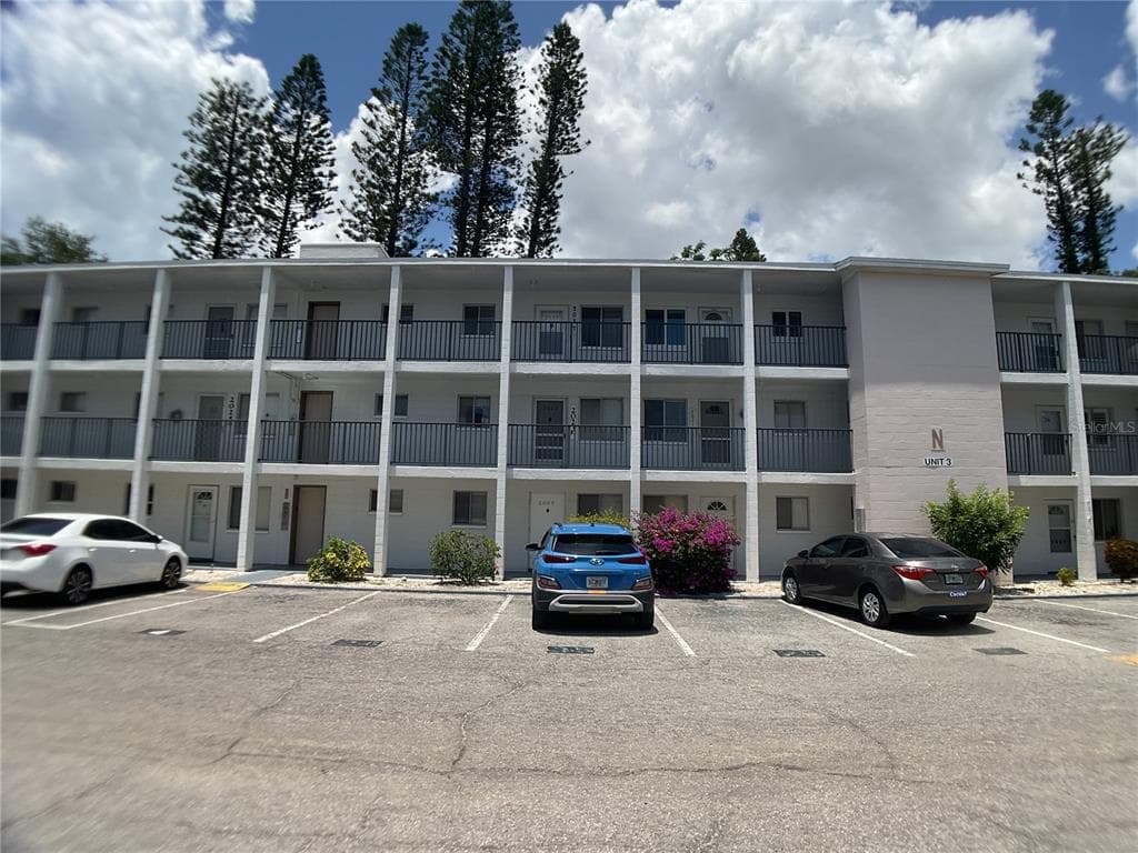 2021 CANAL DRIVE # N25, BRADENTON, FL 34207