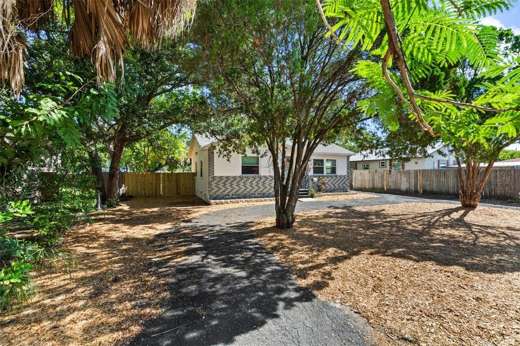 4115 FAIRFIELD AVENUE S, ST PETERSBURG, FL 33711 — zdjęcie 2