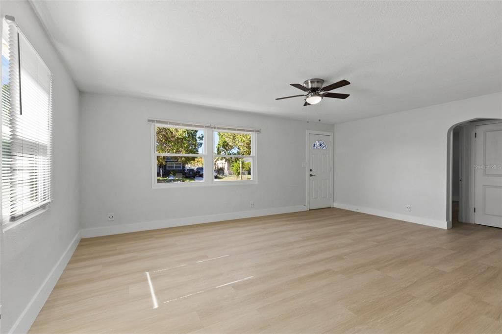 4115 FAIRFIELD AVENUE S, ST PETERSBURG, FL 33711 — zdjęcie 4