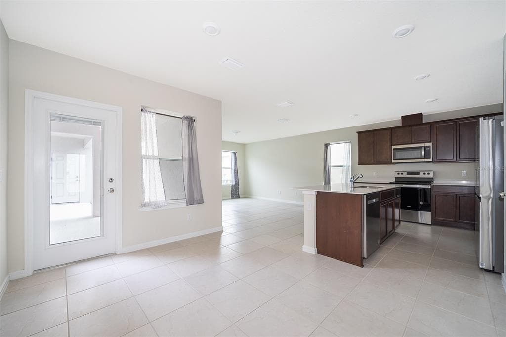 1941 SUMMER SERENITY DRIVE, KISSIMMEE, FL 34744 — zdjęcie 5