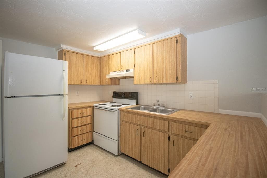 5615 VAN DOREN AVENUE, NEW PORT RICHEY, FL 34652 — zdjęcie 5