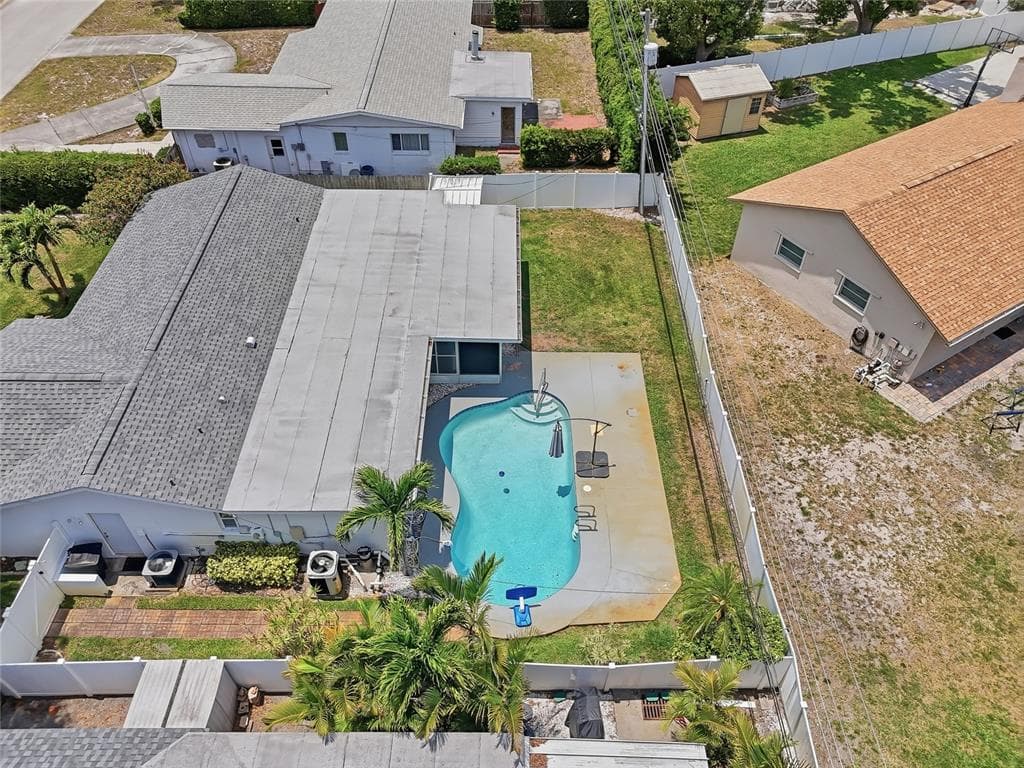 14161 HETRICK CIRCLE N, LARGO, FL 33774 — zdjęcie 3